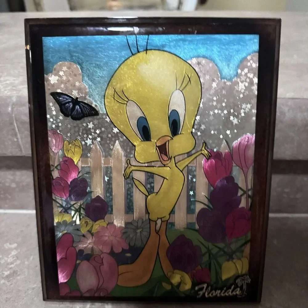 1996‎ Looney Toons Tweety Bird Changing Colors When Moved Vintage Laminated Pic